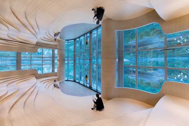 Full height glass for the reading room