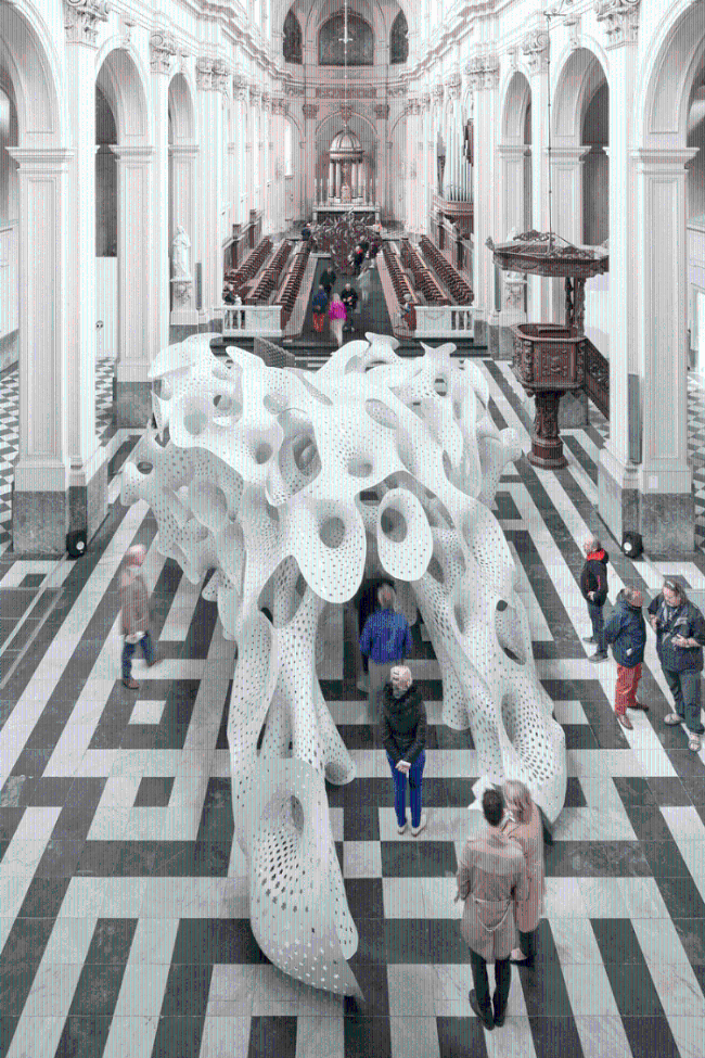 Obra de aluminio blanco