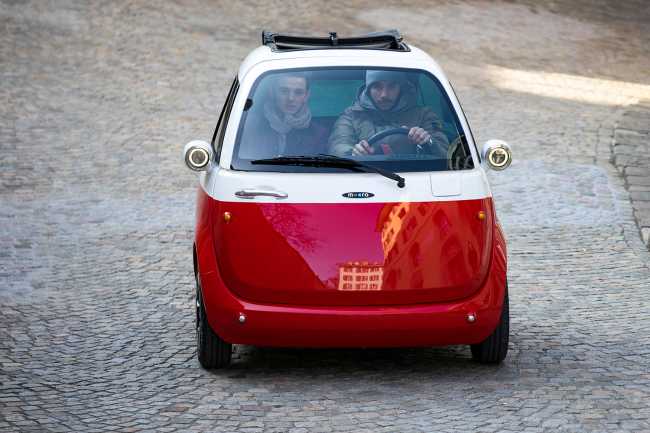 Microlino: bridging the gap between ccooters and cars