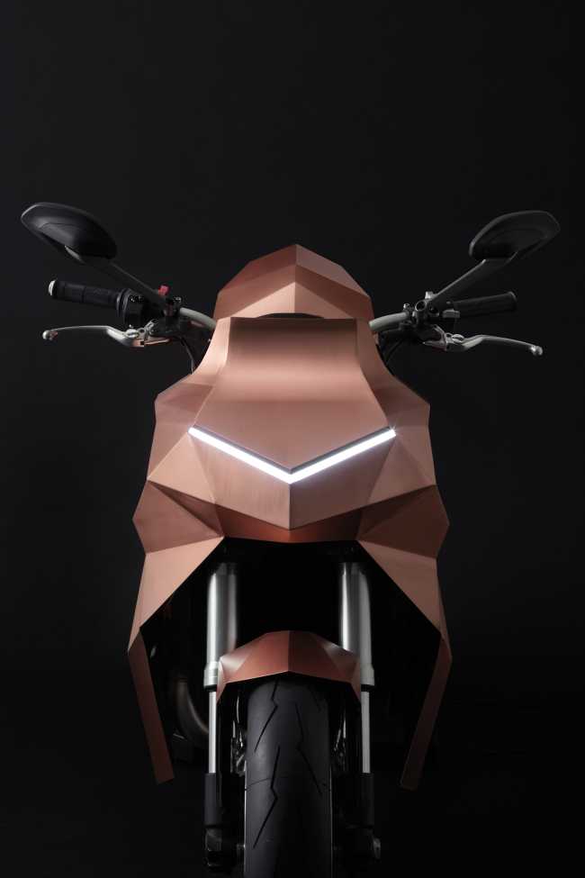 The front end of the copper bike