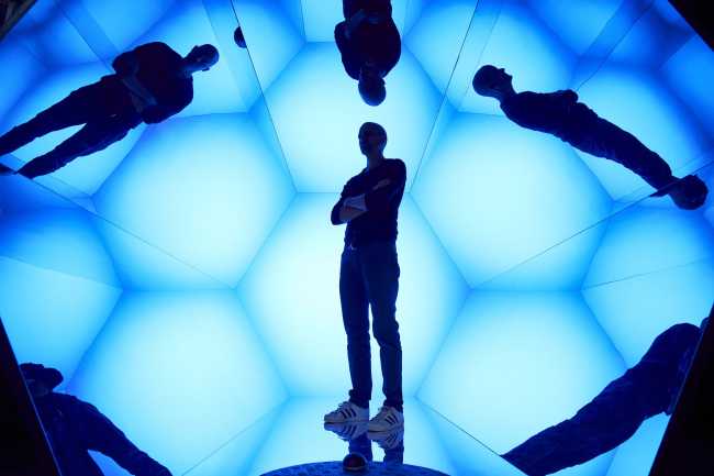 installazione luminosa specchio luce