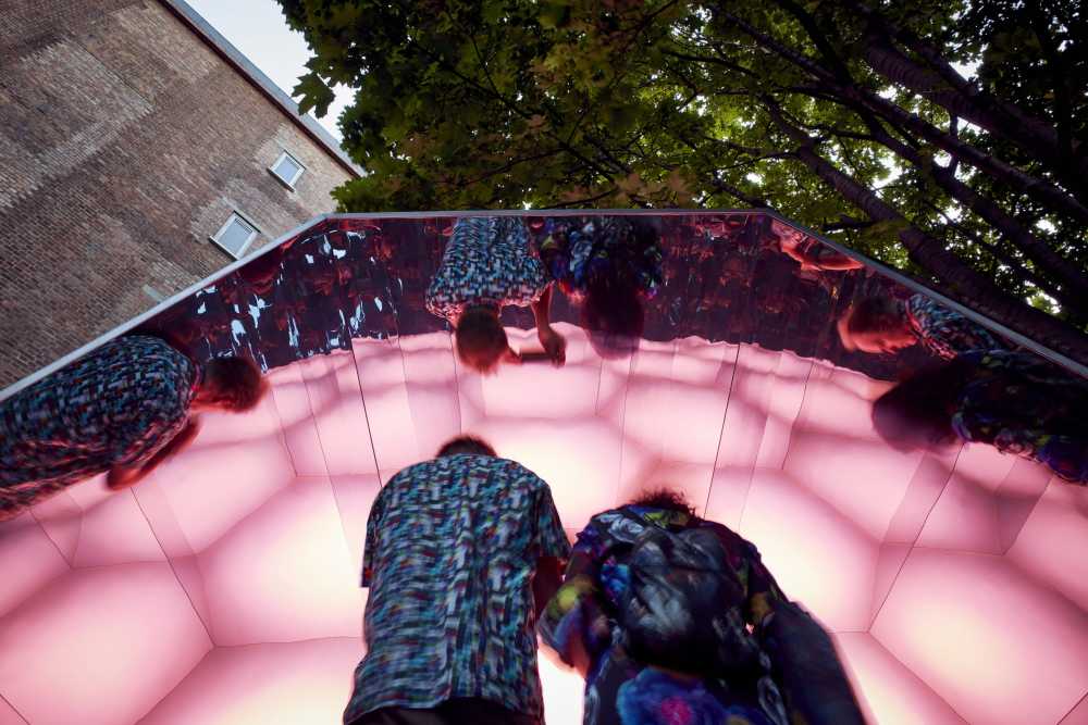 installazione specchio luce