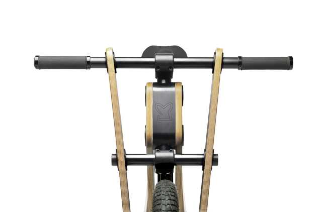 Detail of the wooden bicycle handlebar