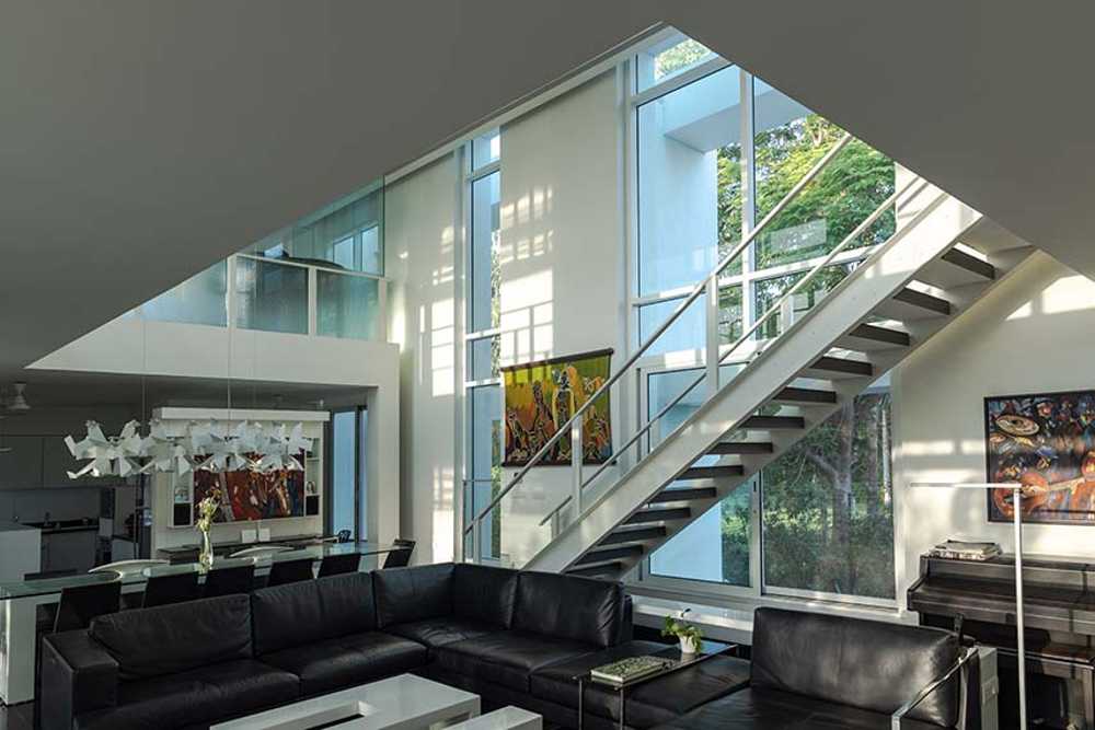 Aalloa Hills Residence, villa eco-sostenibile, si libra sulla natura