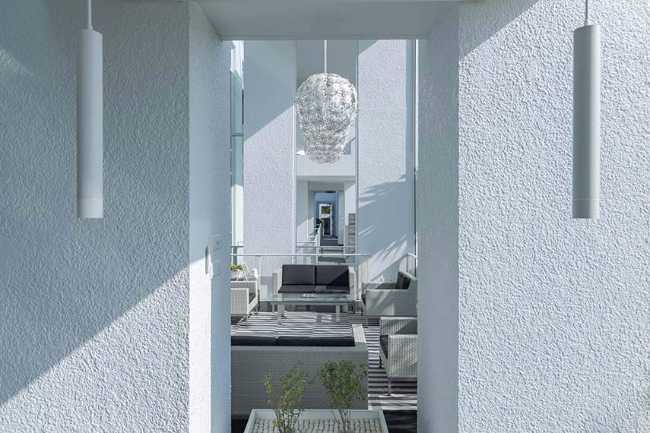 Aalloa Hills Residence, villa eco-sostenibile, si libra sulla natura