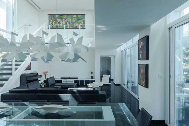 Aalloa Hills Residence, villa eco-sostenibile, si libra sulla natura