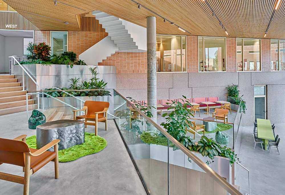 Vida urbana contemporánea e internacionalidad encarnados en el 5TRACKS