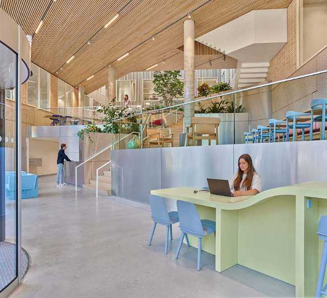 Vida urbana contemporánea e internacionalidad encarnados en el 5TRACKS