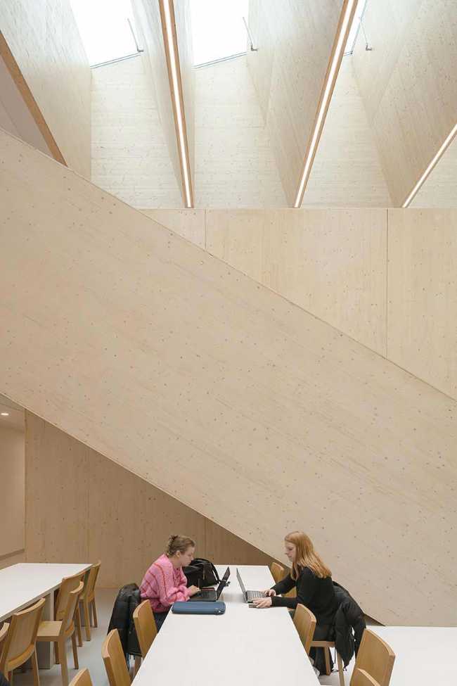 Marga Klompé Building: wood, stone, ecology, and design