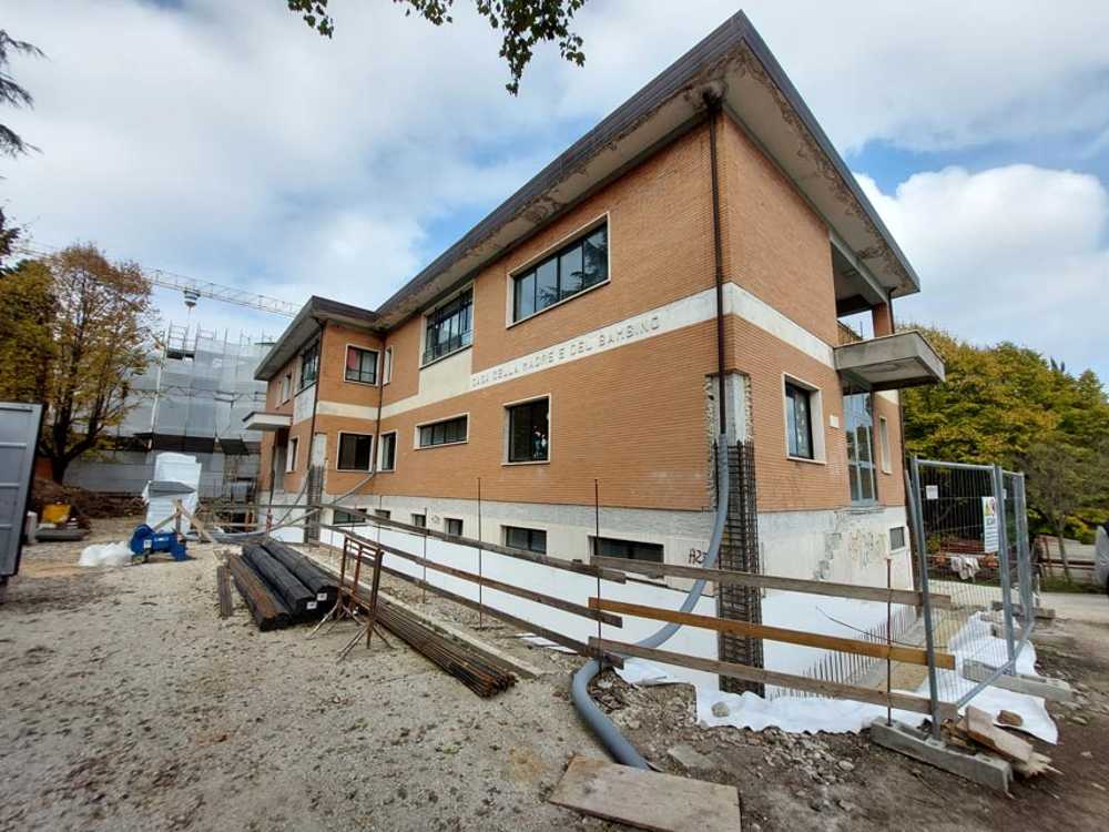 Nuova pelle sismica per la scuola Tofare di Ascoli Piceno