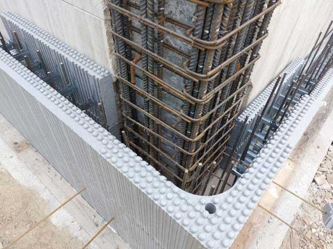 Nuova pelle sismica per la scuola Tofare di Ascoli Piceno