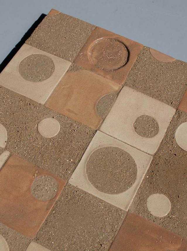 Elementos, the studio as laboratory creates presence, attention, rhythm