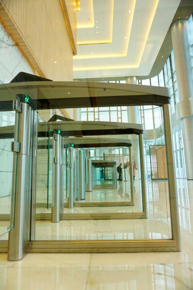 Sicurezza industriale: sistemi evoluti di controllo accessi