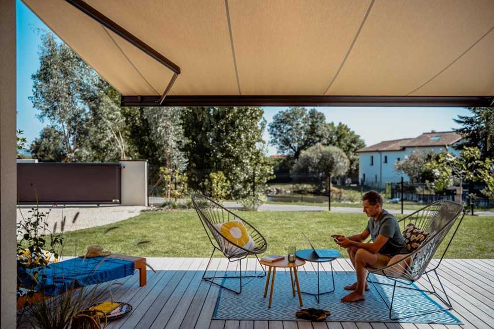 Schermature intelligenti: il nuovo outdoor bioclimatico