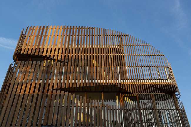 design-building-residence-complex-wood-organic-construction-nature-privacy-exterior-lighting