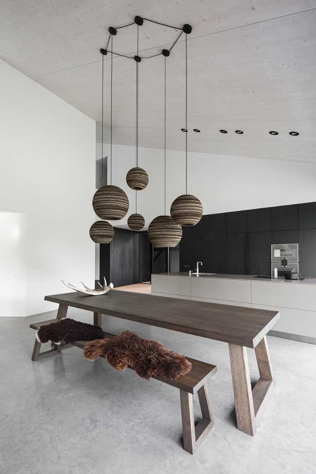 Kitchen and dining table