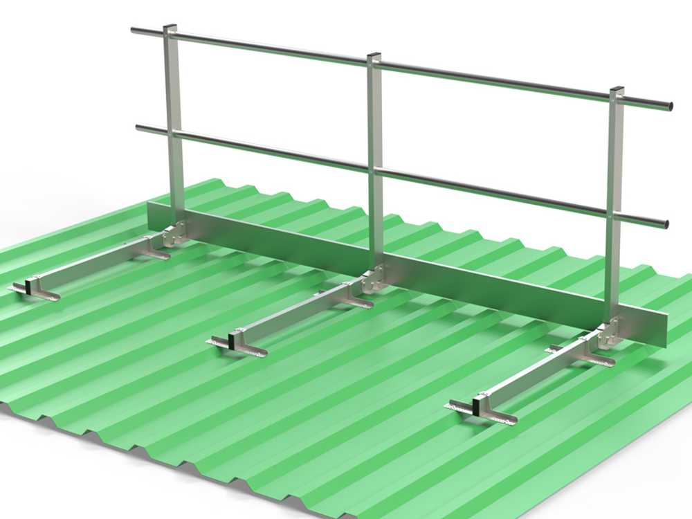 Sicurezza in copertura: PERIMETRAL42 per il fotovoltaico Esapro