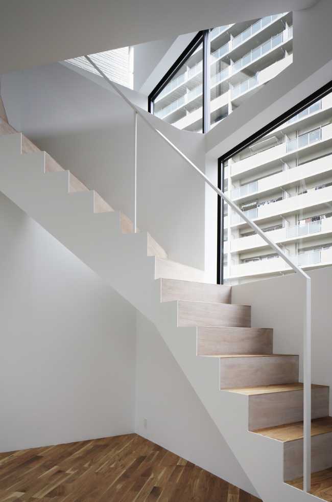 Corpo scala minima in legno