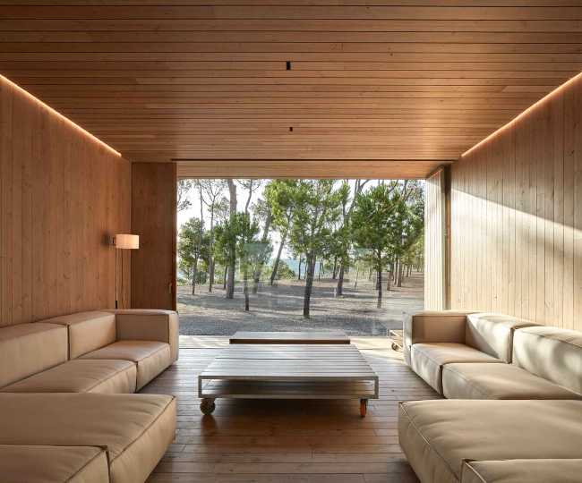 Soggiorno affacciato sulla natura