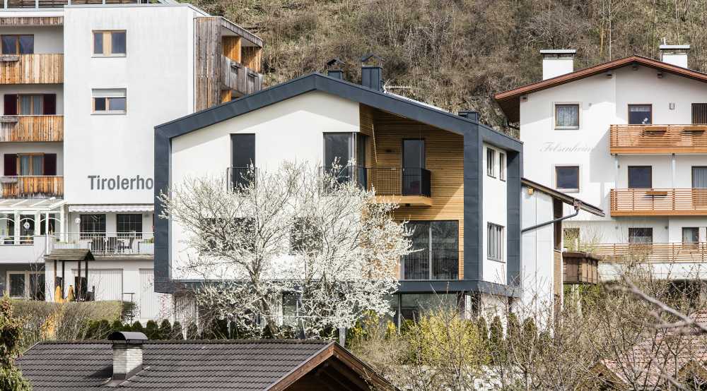 Extensión de madera para un hogar