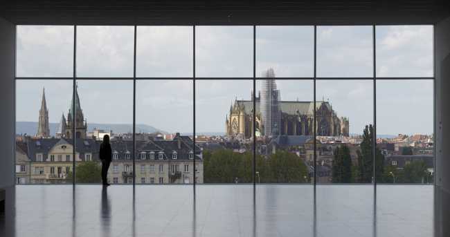 Vetrata del centro esposizioni