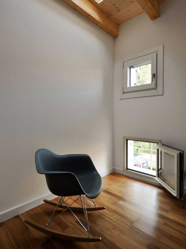 Interno volume in legno