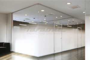 Faraone sliding door space