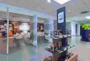 Compact System One for pivot doors