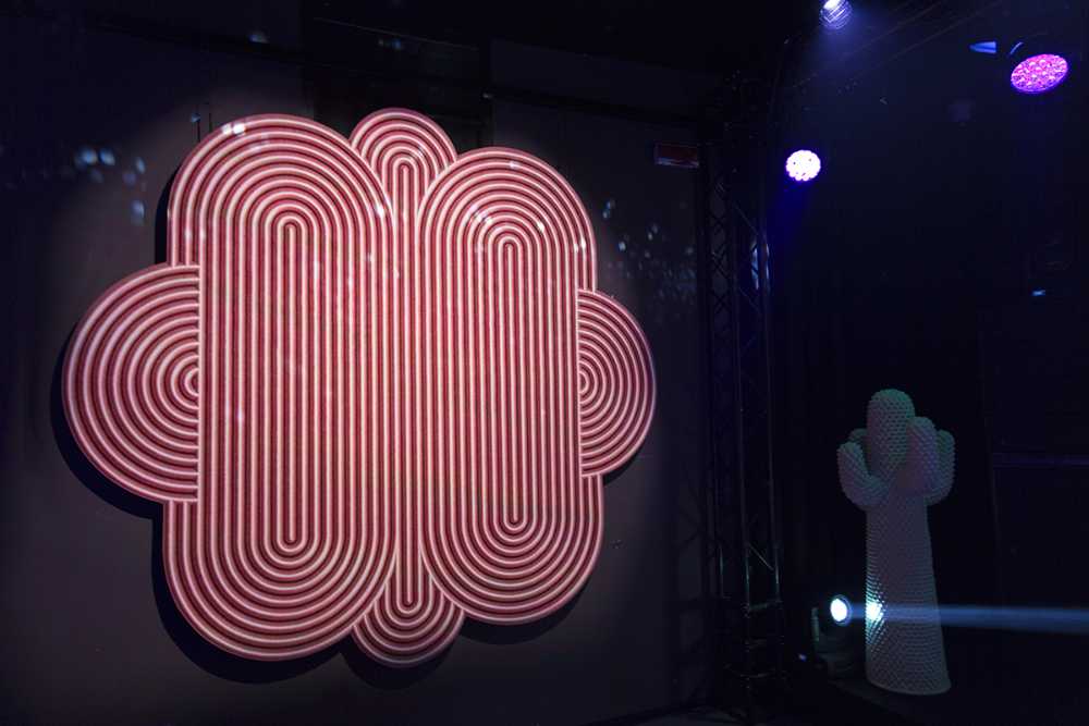 ambiente decoración discoteca color