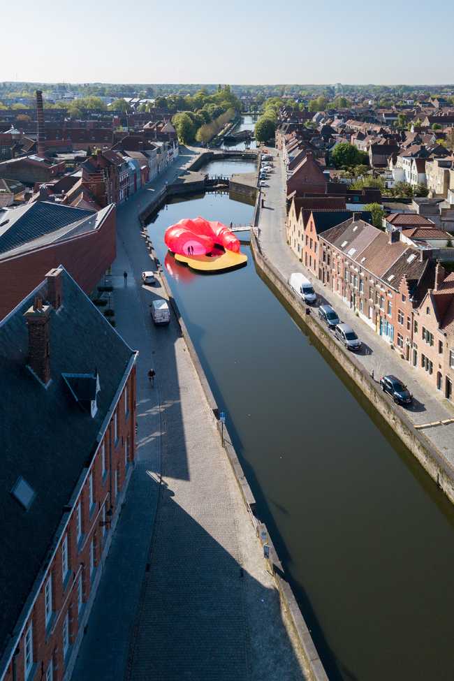 padiglione flottante struttura metallica canale