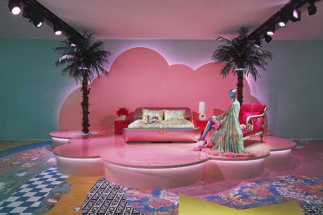 Versace Home Collection: une vision contemporaine aux couleurs vives