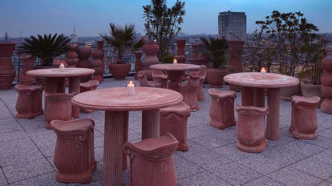 arredi esterno in terracotta