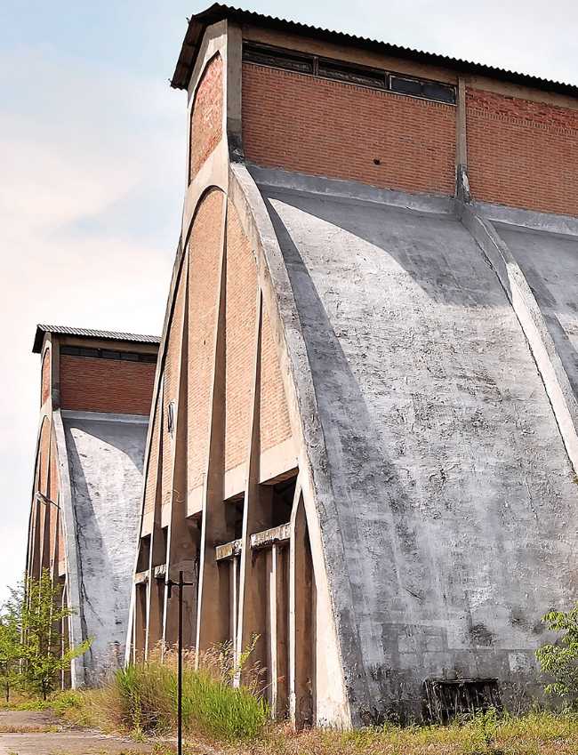 nervi paraboloidi tortona edifici complesso industriale acciaieria