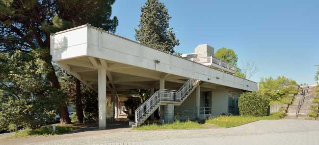 sede olivetti ivrea portico