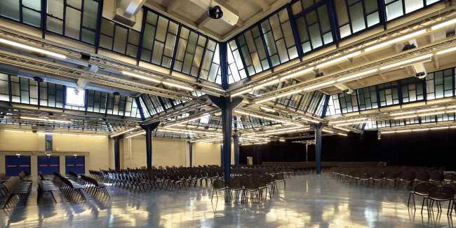 sede olivetti ivrea interno sala meeting