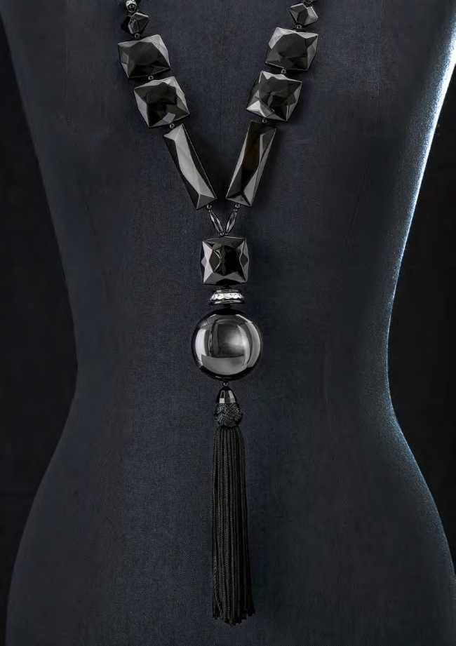 Joyas y obras de arte. La colección Ciniglia de Angela Caputi Giuggiù.