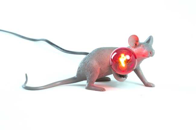 Topino con lampadina rossa