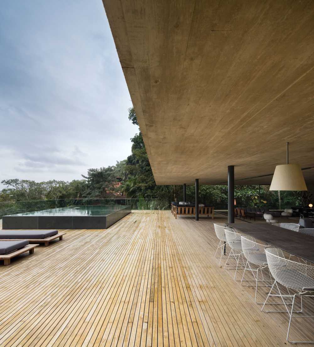 house in the forest in san paolo