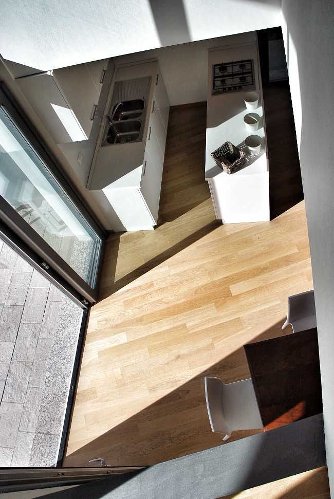 Forme pulite e moderne per un cottage