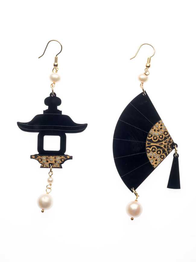 Anemone Fuji Koi, the collection of Jewelry in silk and colorful lacquer inspired by Japan