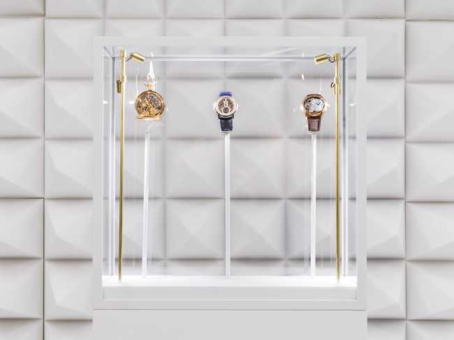 lounge installazione ghiaccio stand orologi arredi rivestimento pareti e soffitto