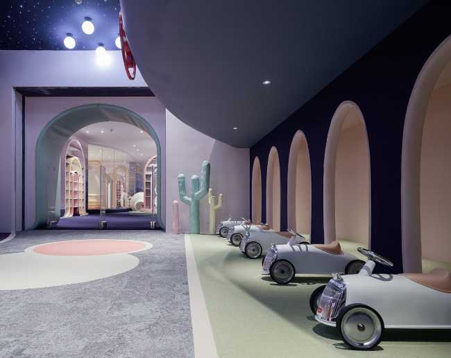 shopping mall playground cars