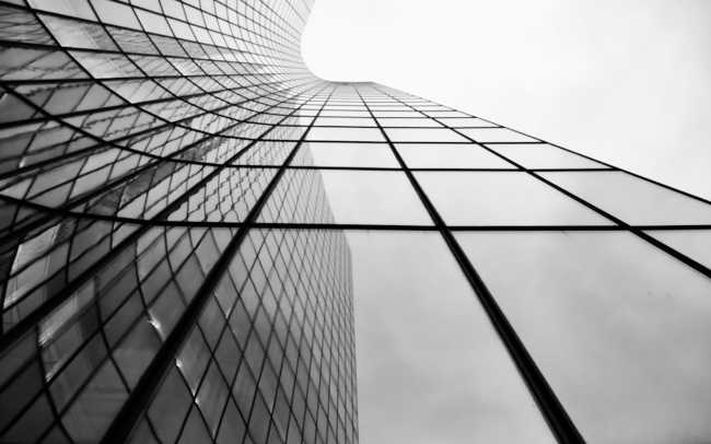 Fotografía y arquitectura fachada de edificio en blanco y negro