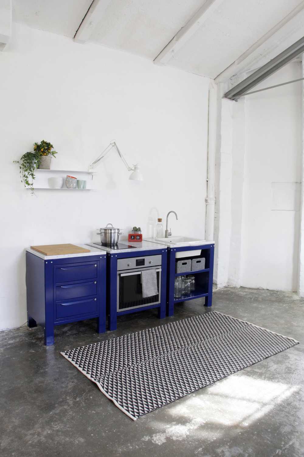 Modular workbenches