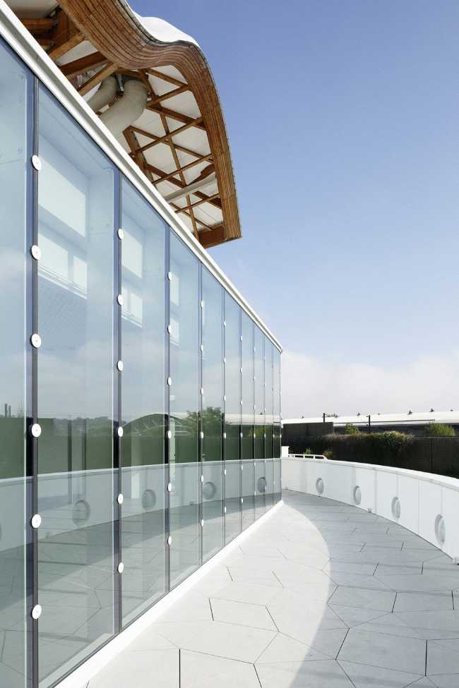 Restaurant with glass walls