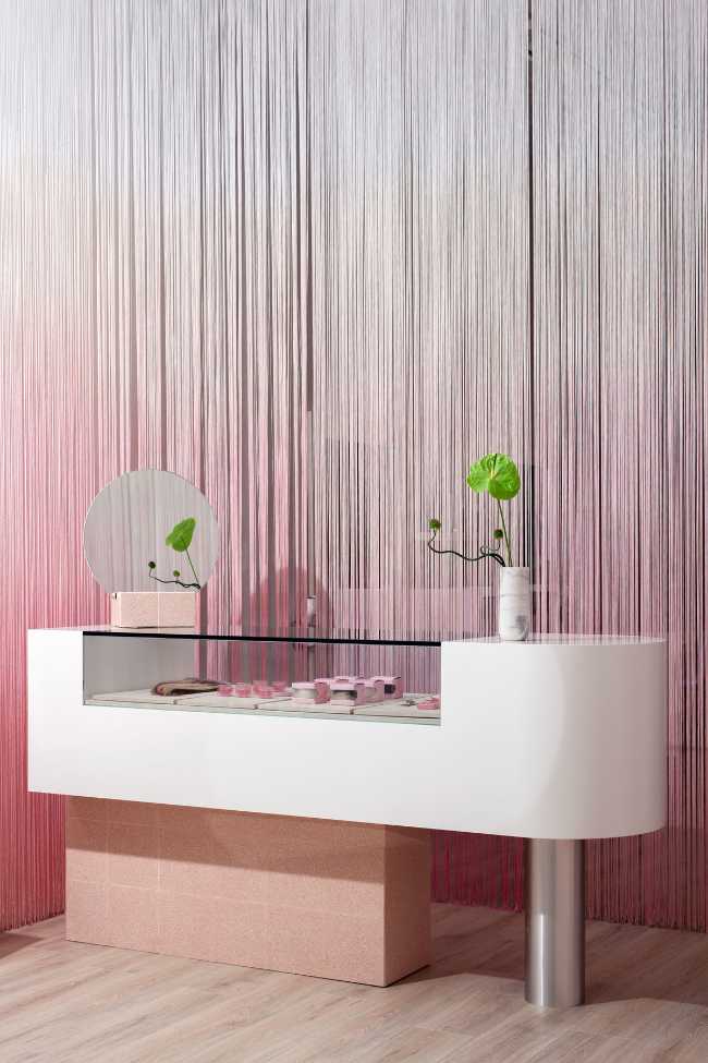 Glam Seamless: tienda elegante en rosa y blanco en Soho