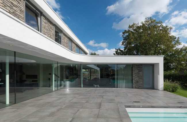 Planimetria ad L per una villa lussuosa