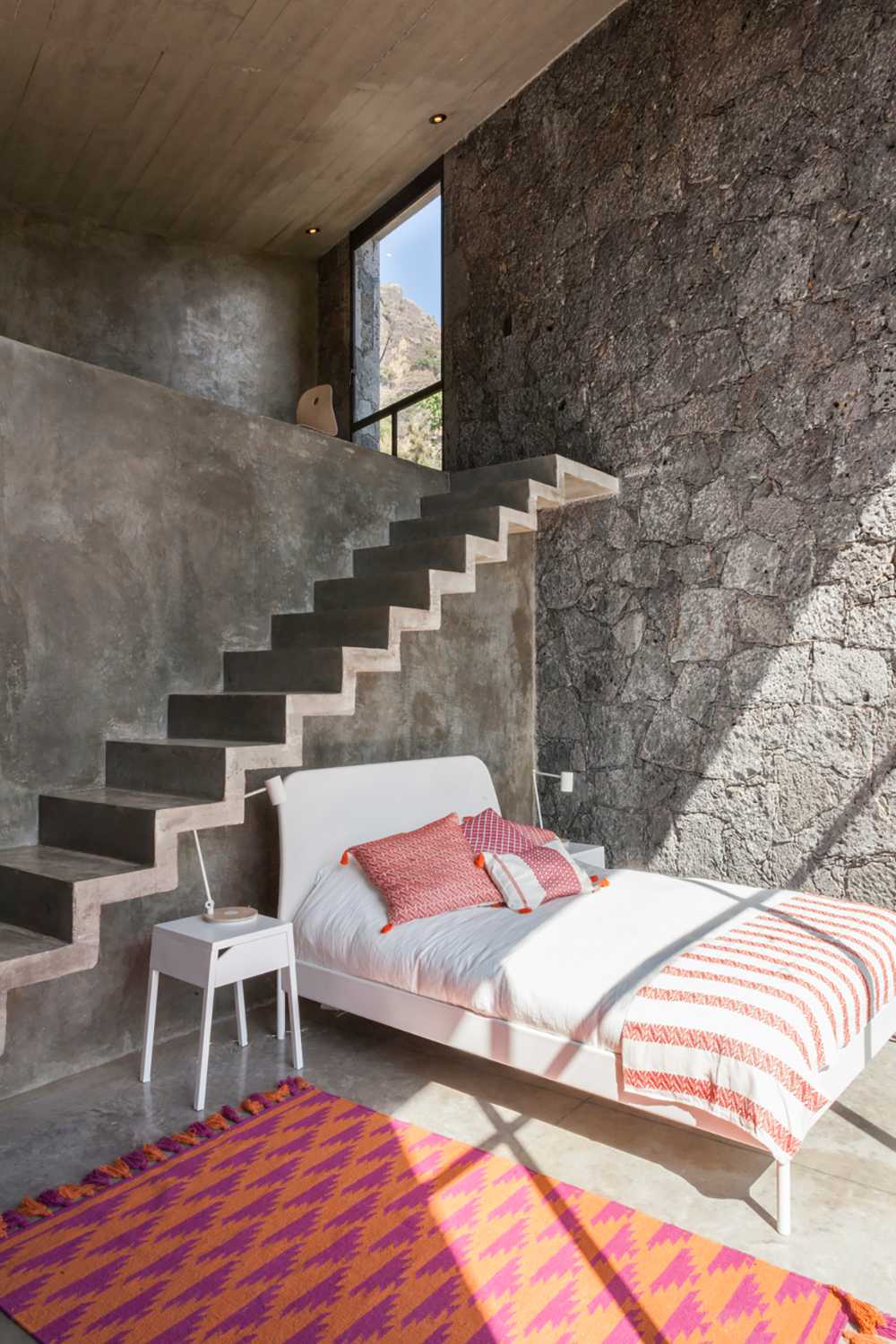 Internal staircase in concrete