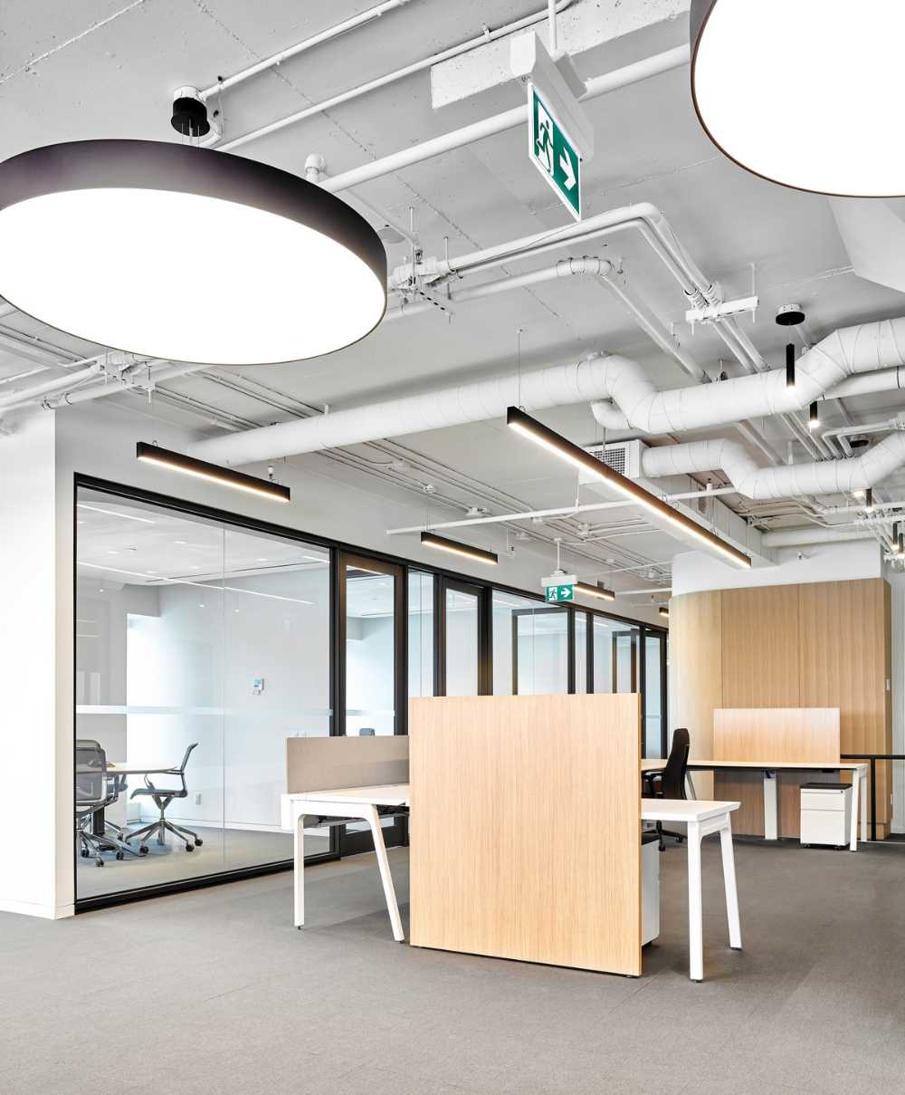 Office in oak wood