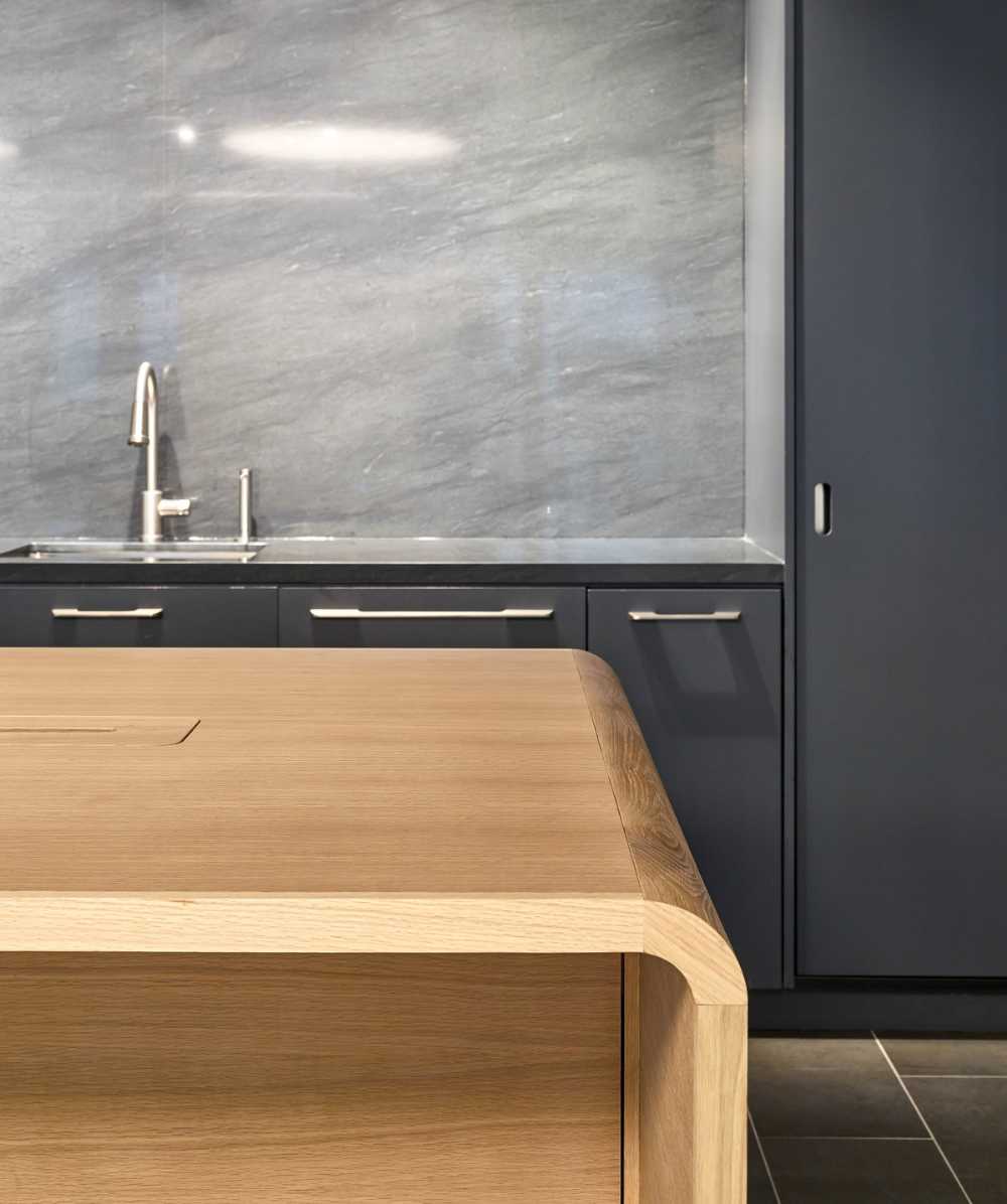 Office in oak wood